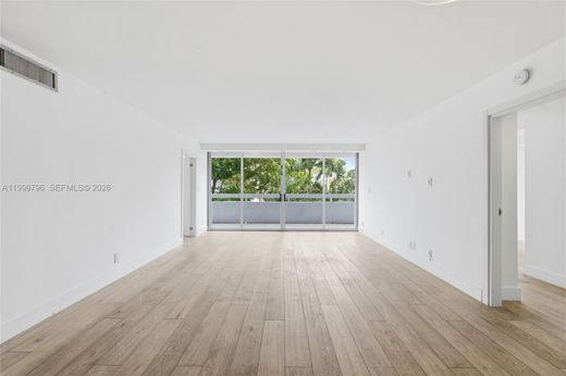 Residential complexes in Miami, Miami-Dade