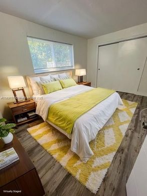 Kamienica w Miami, Miami-Dade County