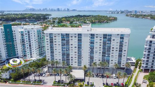 Kamienica w Miami Beach, Miami-Dade County