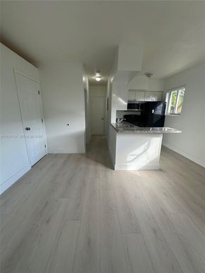 Complexes résidentiels à North Miami, Comté de Miami-Dade