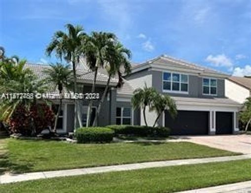 Villa in Pembroke Pines, Broward County