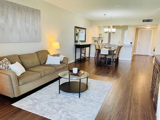 Pompano Beach, Broward Countyのアパートメント・コンプレックス