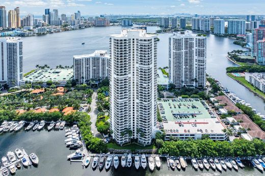 Residential complexes in Aventura, Miami-Dade