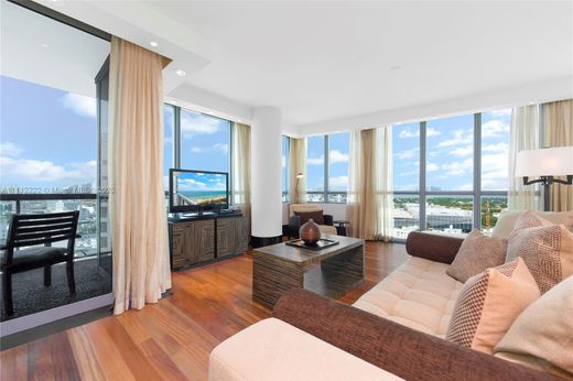 Residential complexes in Miami Beach, Miami-Dade