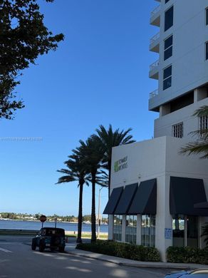 Kamienica w West Palm Beach, Palm Beach County