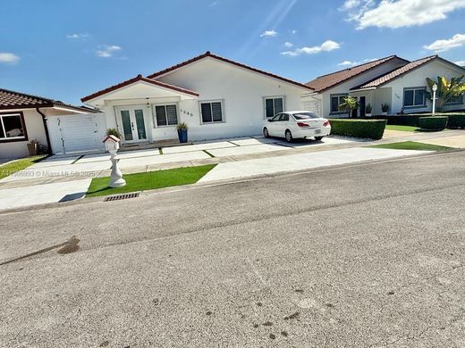 빌라 / Miami Terrace Mobile Home, Miami-Dade County