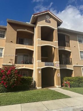 Complesso residenziale a Pembroke Pines, Broward County