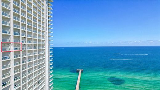 Residential complexes in Sunny Isles Beach, Miami-Dade