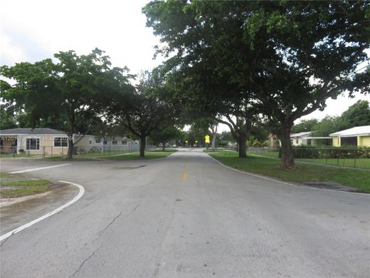 Таунхаус, Hialeah, Miami-Dade County