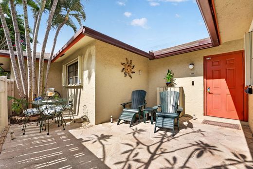 Residential complexes in Pompano Beach, Broward County