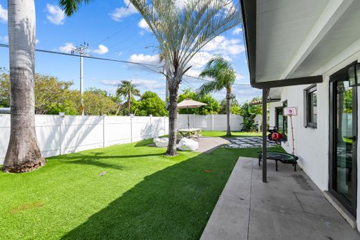 Villa - Pompano Beach, Broward County