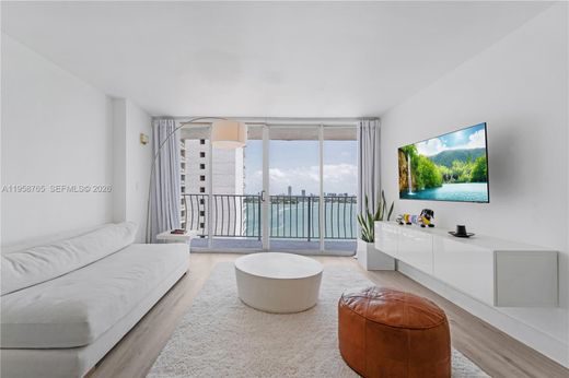Complesso residenziale a North Bay Village, Miami-Dade County