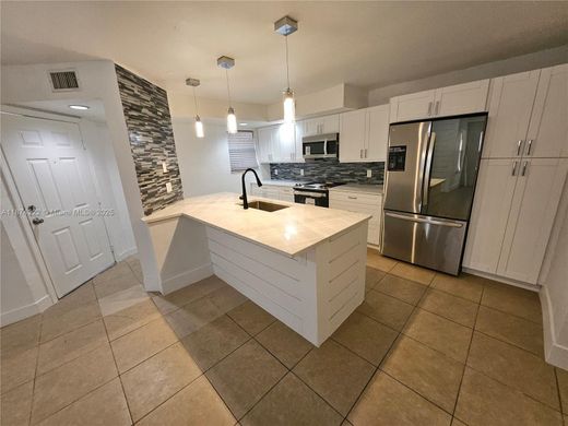 ‏בניין ב  West Palm Beach, Palm Beach County