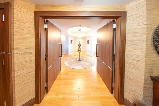 Residential complexes in Sunny Isles Beach, Miami-Dade