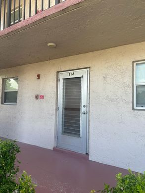 Kamienica w Palm Springs, Palm Beach County