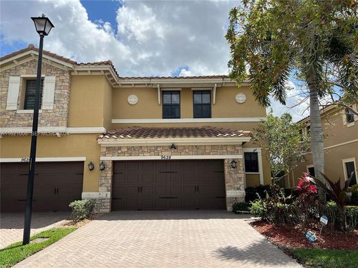 Townhouse in Parkland, Broward County