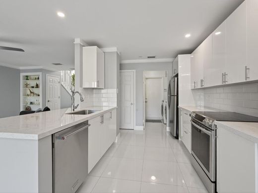 Townhouse in Boca Raton, Palm Beach