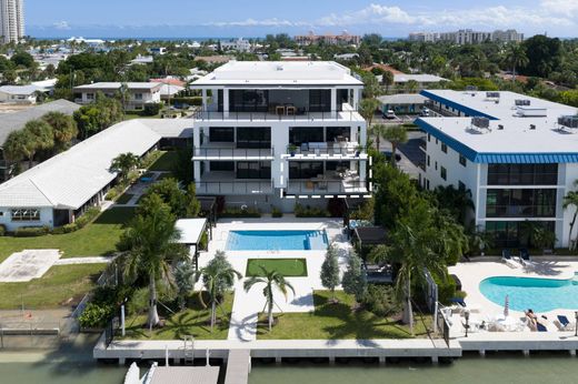 Residential complexes in Palm Beach Shores, Palm Beach