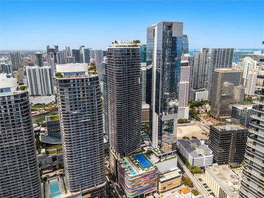 Complesso residenziale a Miami, Miami-Dade County