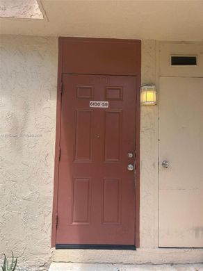 Жилой комплекс, Майами, Miami-Dade County