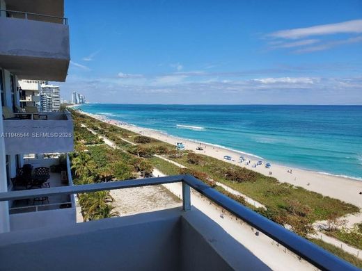 Residential complexes in Surfside, Miami-Dade