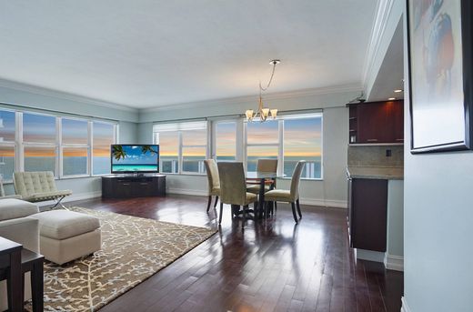 Residential complexes in Fort Lauderdale, Broward County