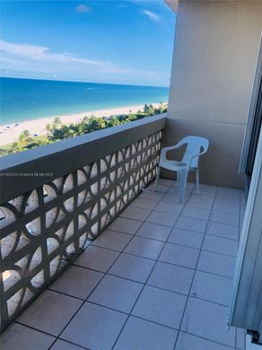 Complesso residenziale a Bal Harbour, Miami-Dade County