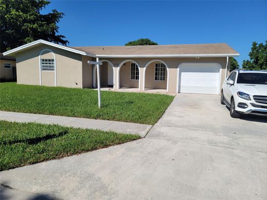 Villa in Margate, Broward County