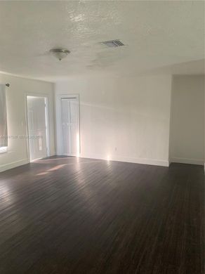 Villa - Miami Gardens, Miami-Dade County