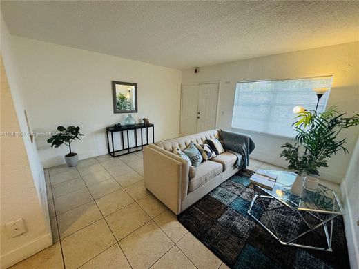 Komplex apartman Miami Heights Trailer Park, Miami-Dade County