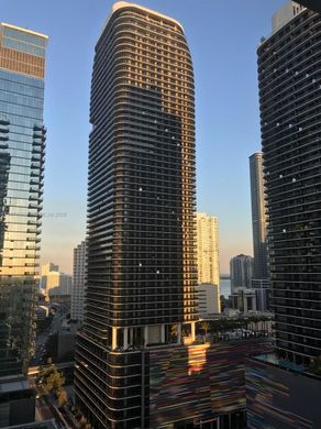 Residential complexes in Miami, Miami-Dade