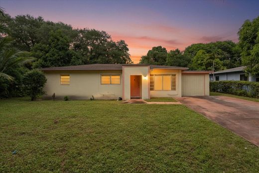 Villa in North Miami, Miami-Dade County