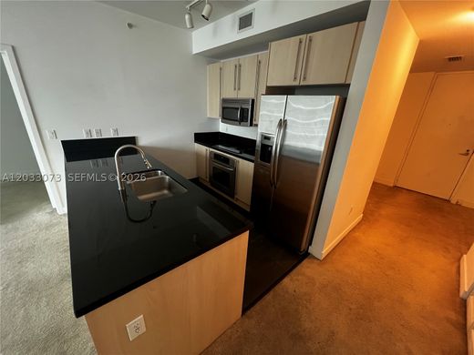 Complesso residenziale a Miami, Miami-Dade County
