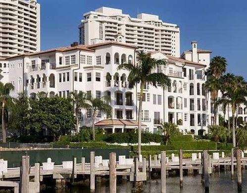 Residential complexes in Aventura, Miami-Dade