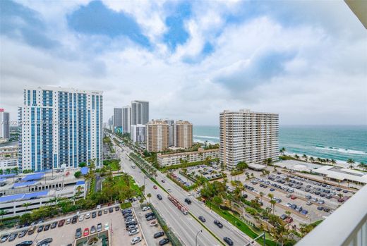Жилой комплекс, Hallandale Beach, Broward County
