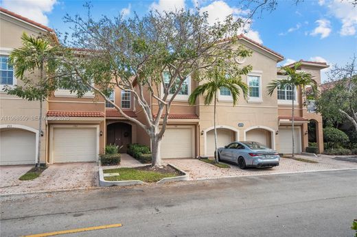 Residential complexes in Palm Beach Gardens, Palm Beach