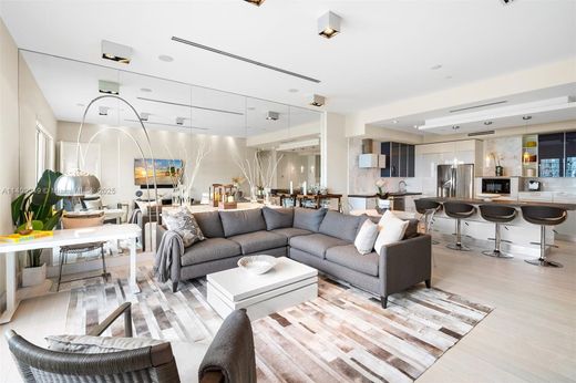 Komplex apartman Miami Beach, Miami-Dade County