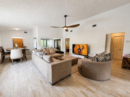 Edificio en Coral Springs, Broward County