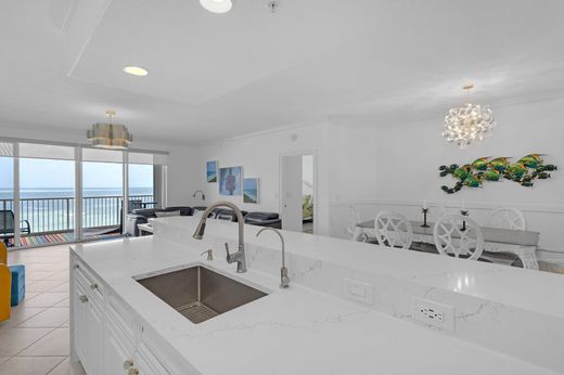 Wohnkomplexe in Hutchinson Island South, Saint Lucie County