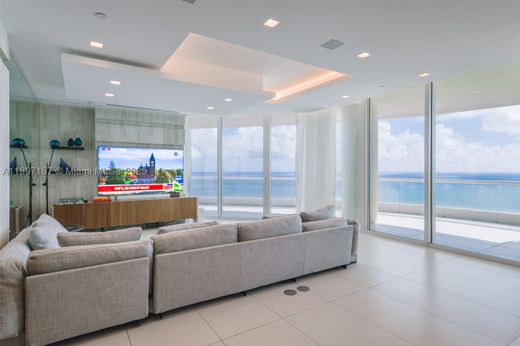 Residential complexes in Sunny Isles Beach, Miami-Dade