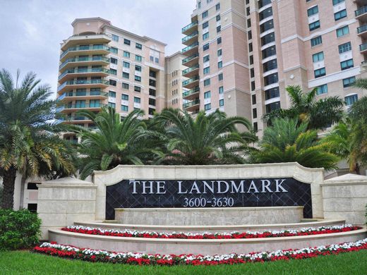 Residential complexes in Palm Beach Gardens, Palm Beach