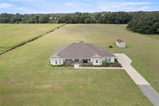 Villa in Summerfield, Marion County