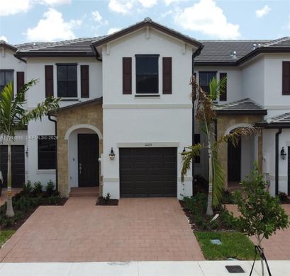 城市独宅  Hialeah, Miami-Dade County