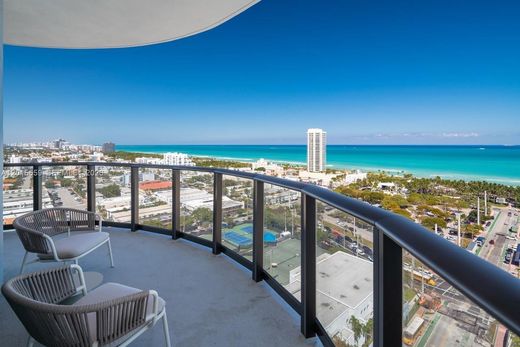 Residential complexes in Miami Beach, Miami-Dade