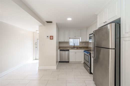 Komplex apartman Pembroke Pines, Broward County