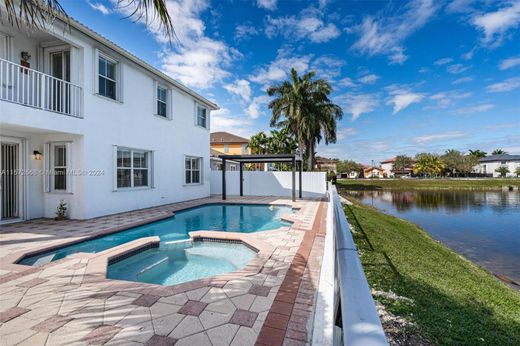 Villa a South Miami Heights, Miami-Dade County