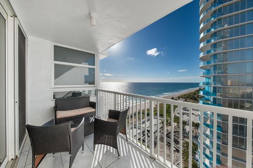 Residential complexes in Pompano Beach, Broward County