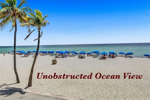 Residential complexes in Hollywood, Broward County