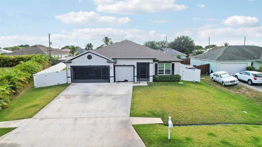 Villa in Port Saint Lucie, Saint Lucie County
