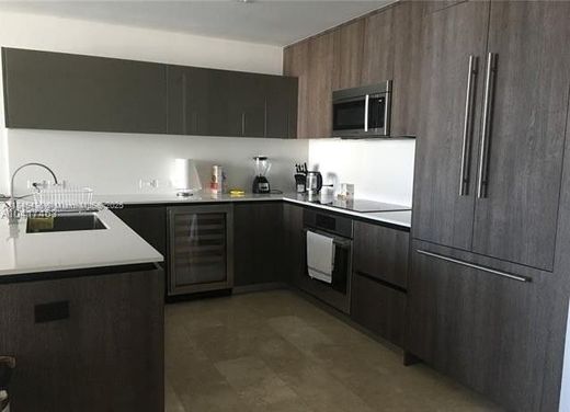 Residential complexes in Miami, Miami-Dade